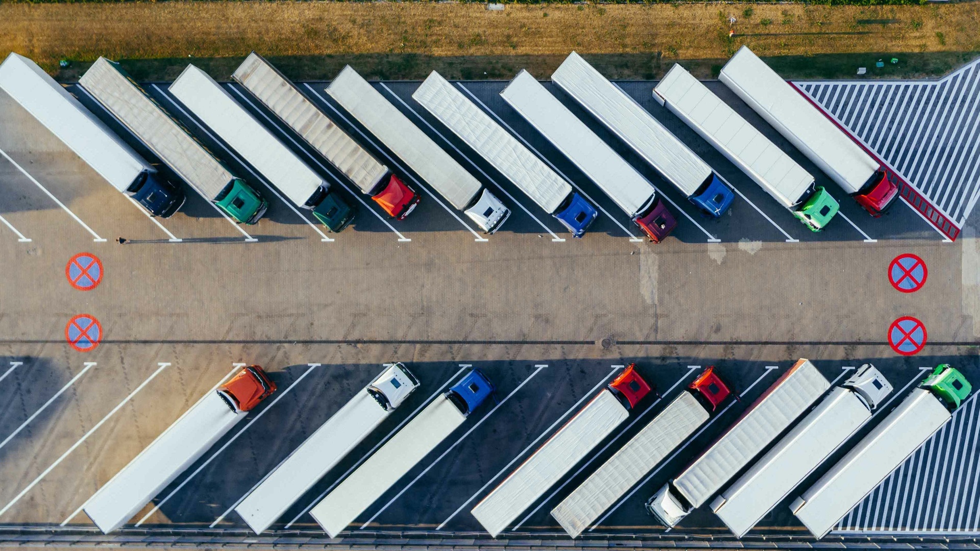 Studie von Kapazitätsengpässen in der Logistik