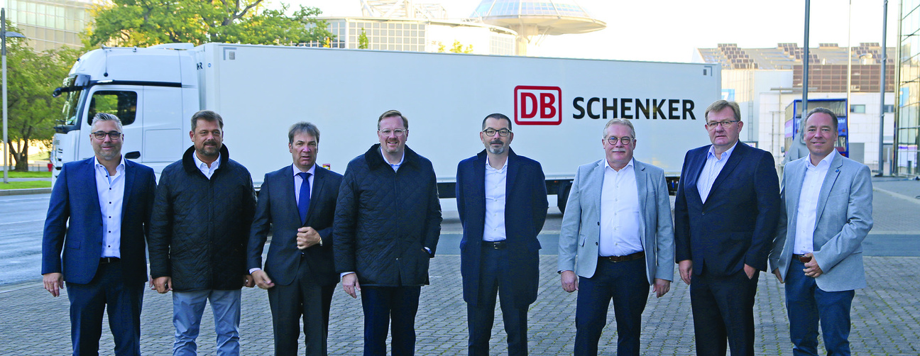 DB Schenker: Umstellung Trailerflotte auf Mega Liner